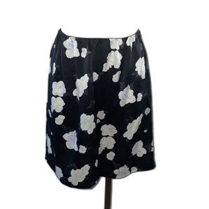 Club Monaco Women's A-Line Silk Mini Skirt size 4 Black Floral